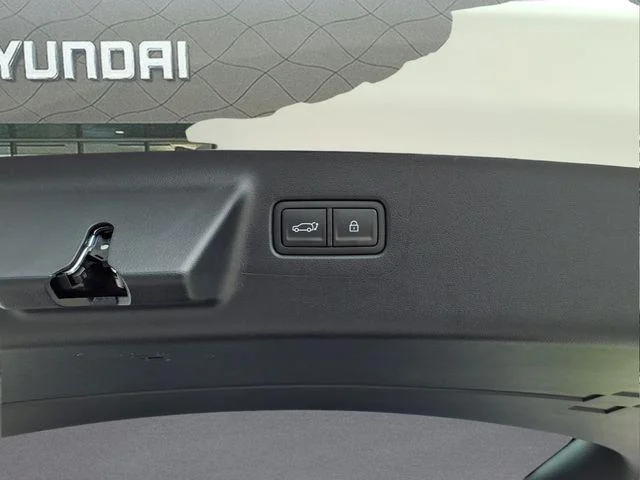 New 2026 White Hyundai SE image 12