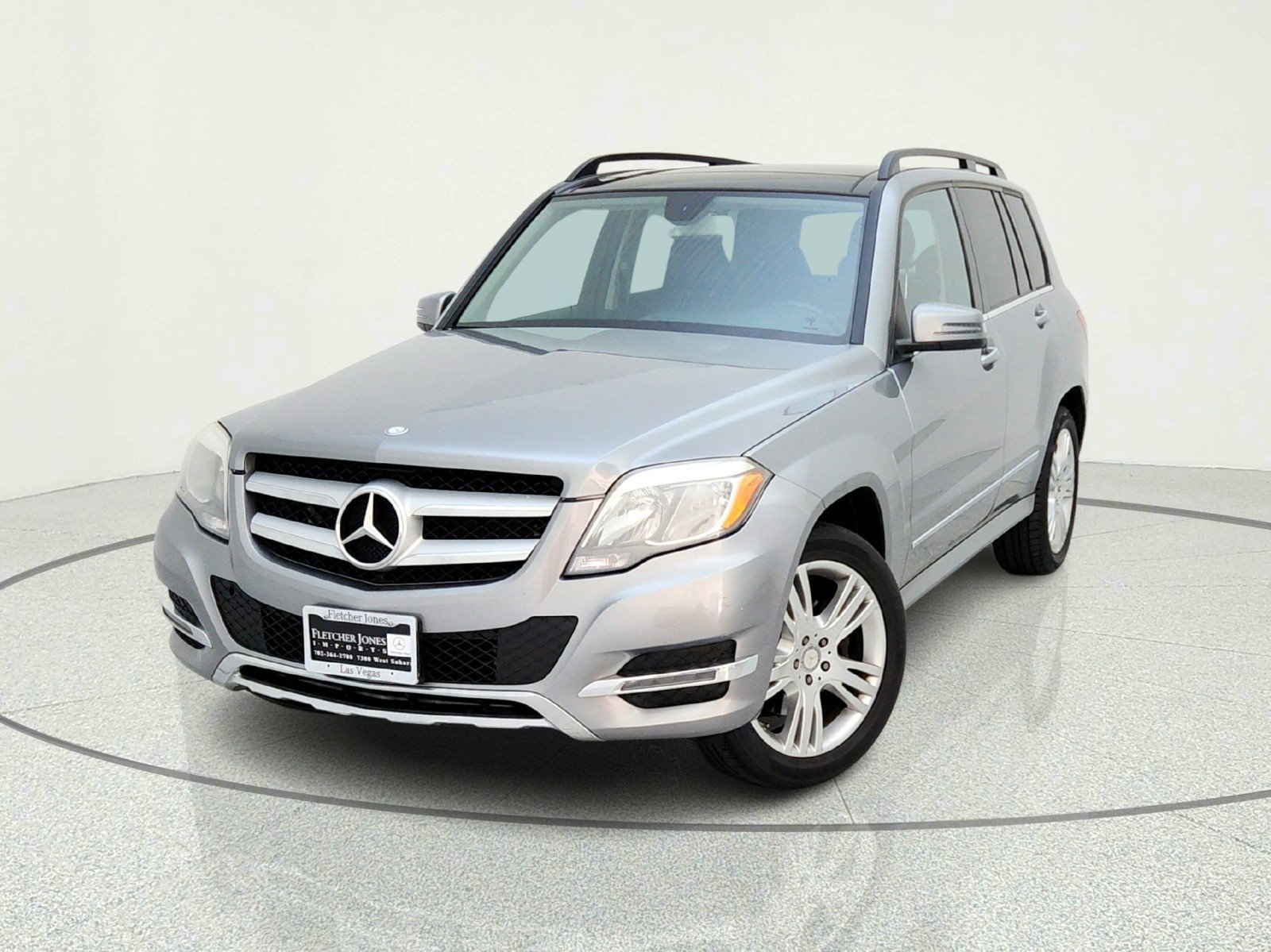 Used 2015 Palladium Silver Metallic Mercedes-Benz GLK 350 image 2
