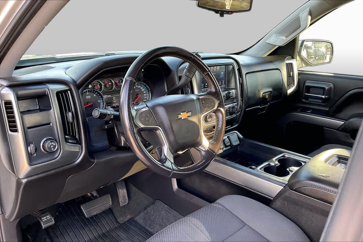 Used 2018 Silver Ice Metallic Chevrolet LT image 16