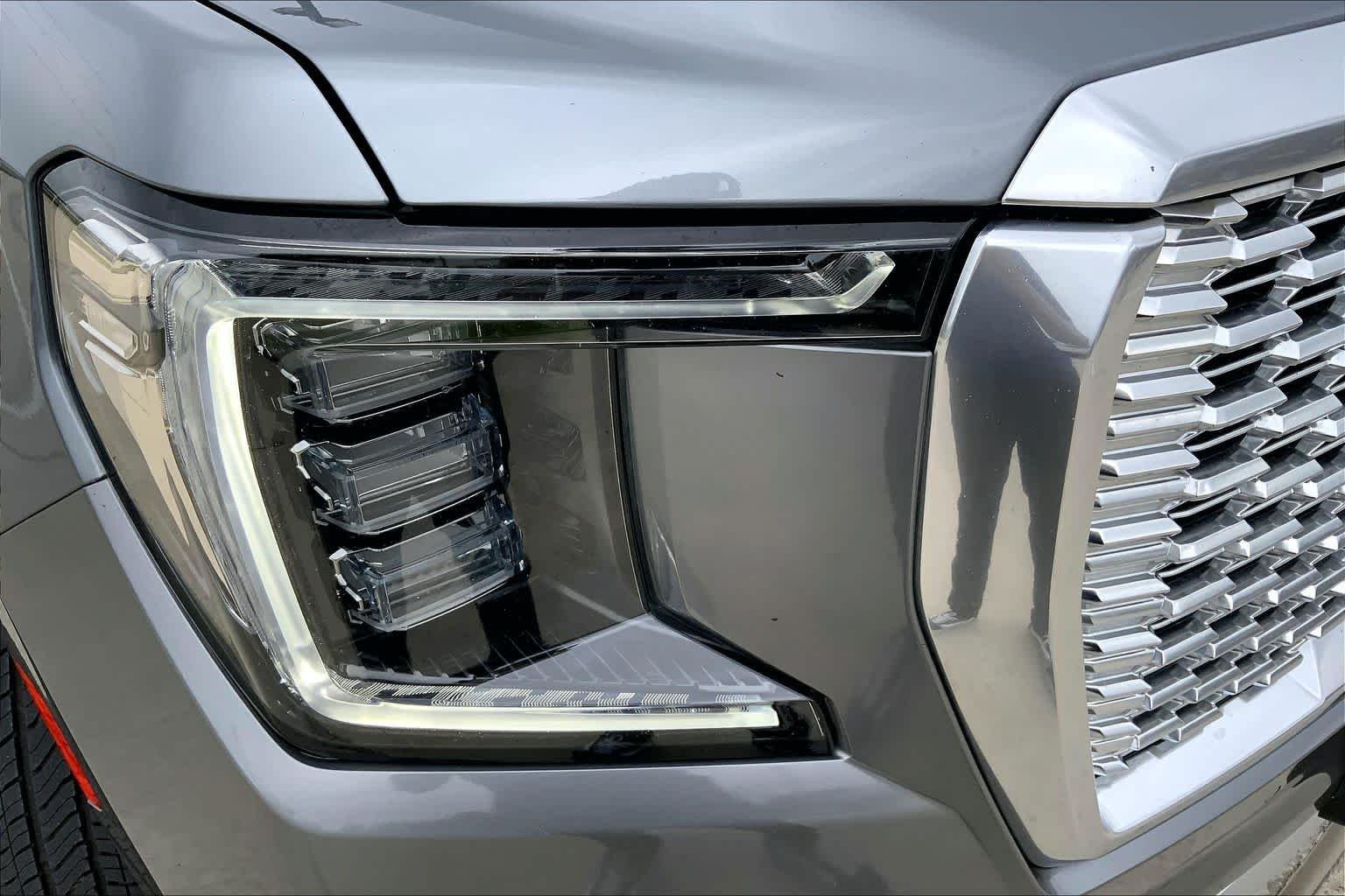 2021 GMC Yukon Denali - Photo 27