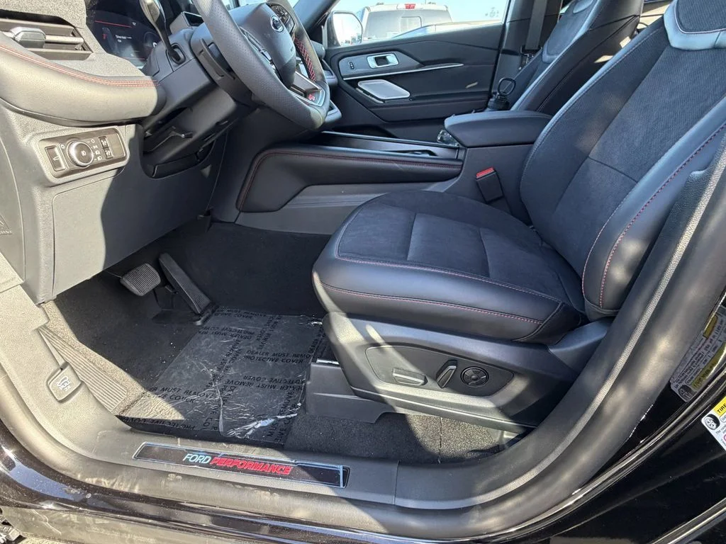 New 2026 Agate Black Metallic Ford ST image 28