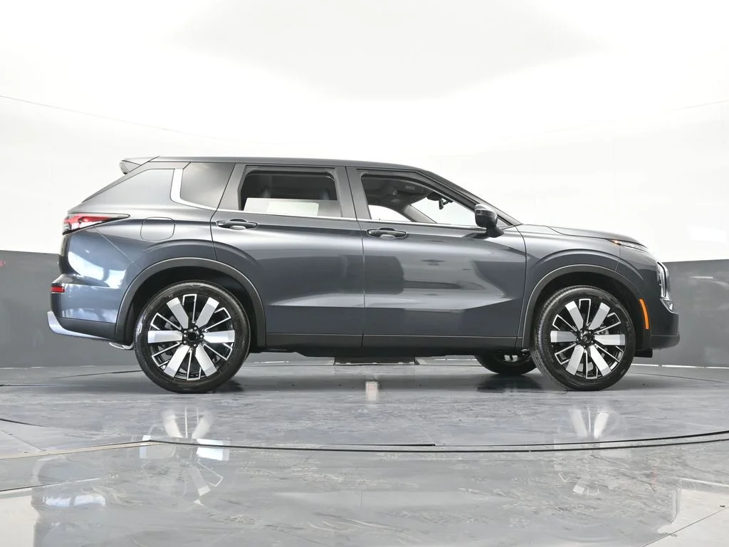 New 2026 Graphite Gray Mitsubishi SE 1.5T 2WD image 64