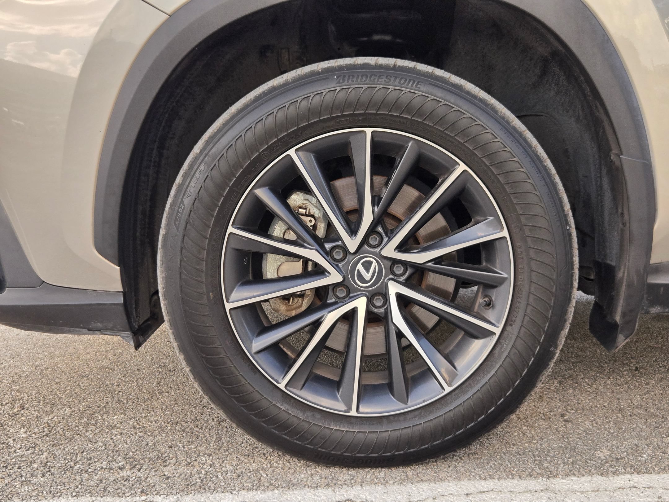 Used 2024 Silver Lexus NX 250 Premium image 31