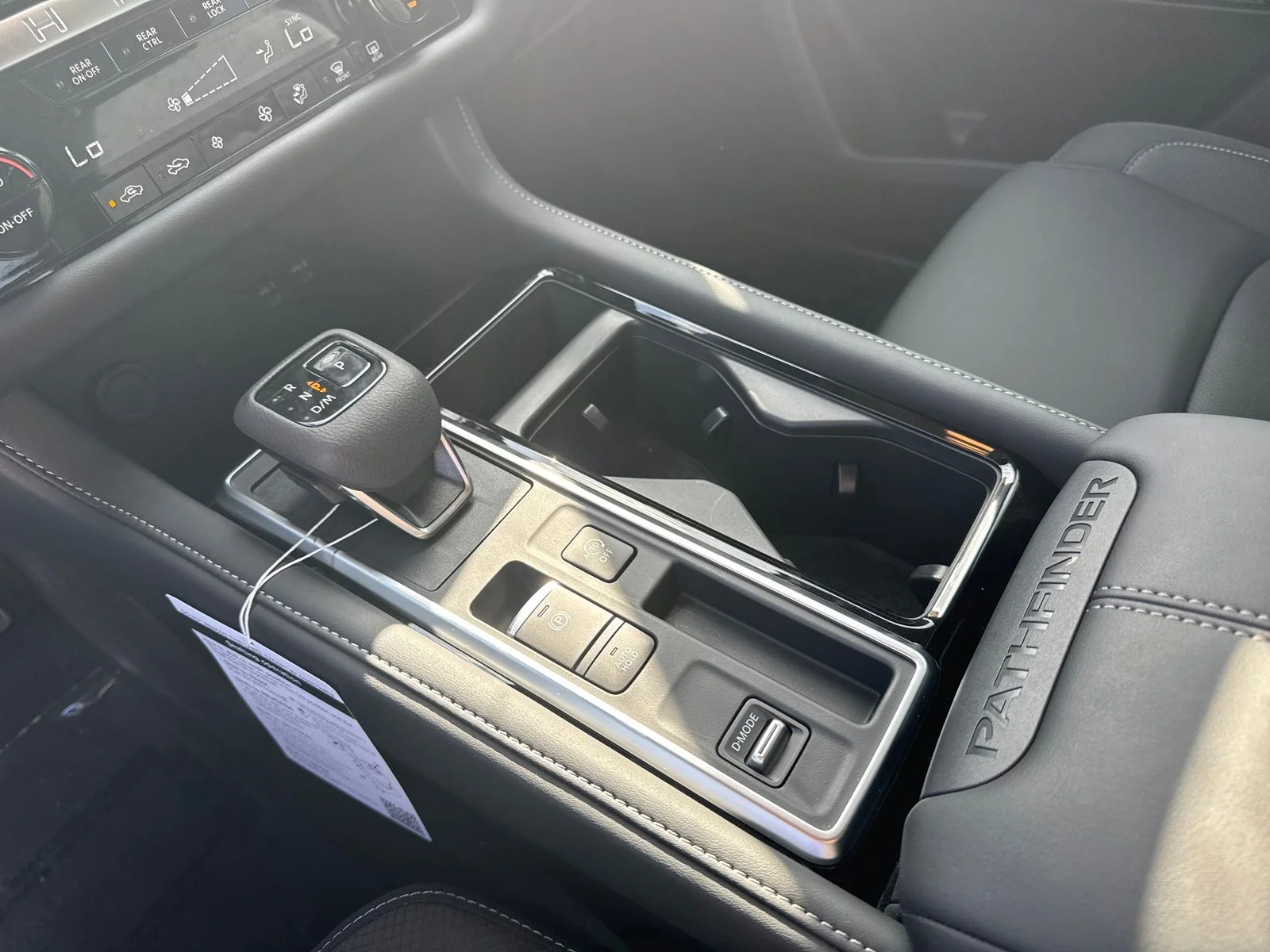 New 2026 Nissan Pathfinder SL 4D Sport Utility