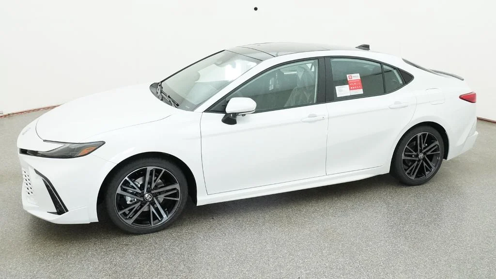 New 2026 Wind Chill Pearl Toyota XSE image 5