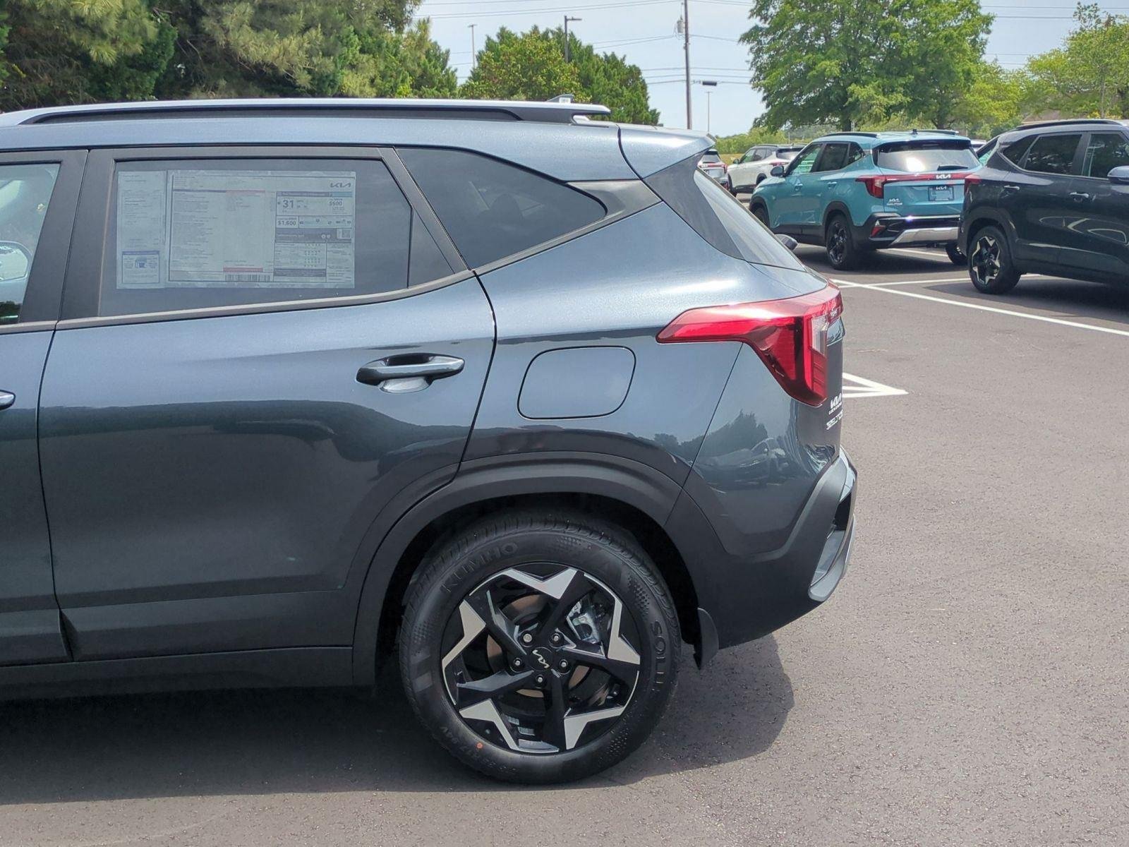 New 2026 Gravity Gray Kia S image 11
