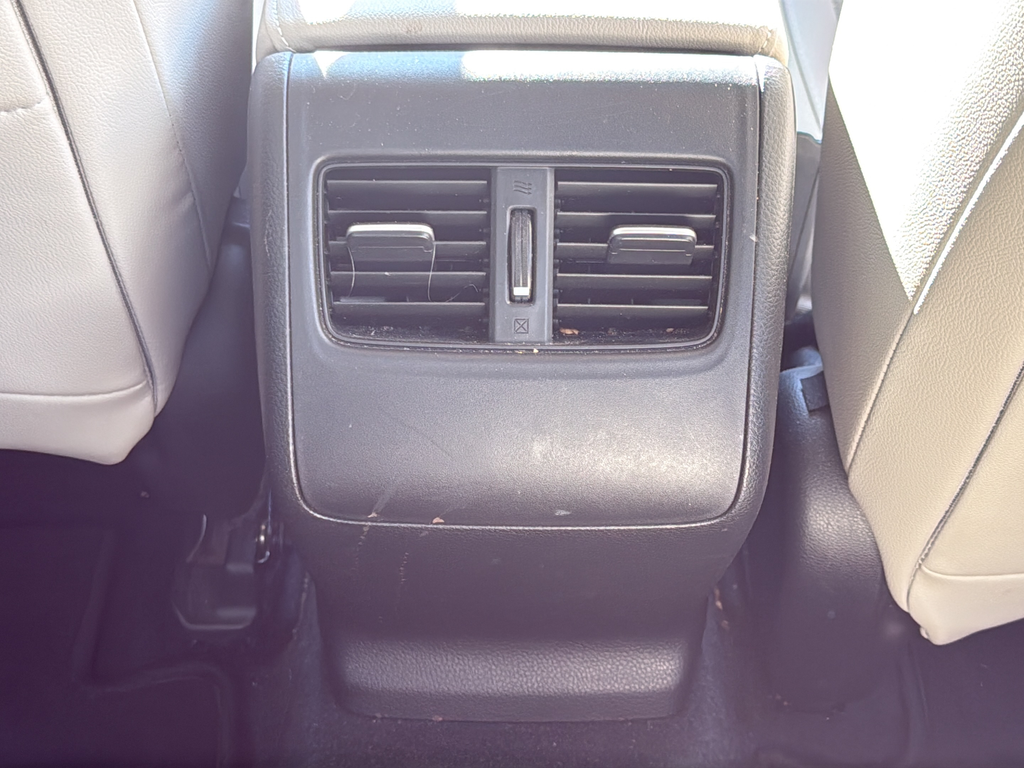 Used 2020 White Honda EX-L image 41