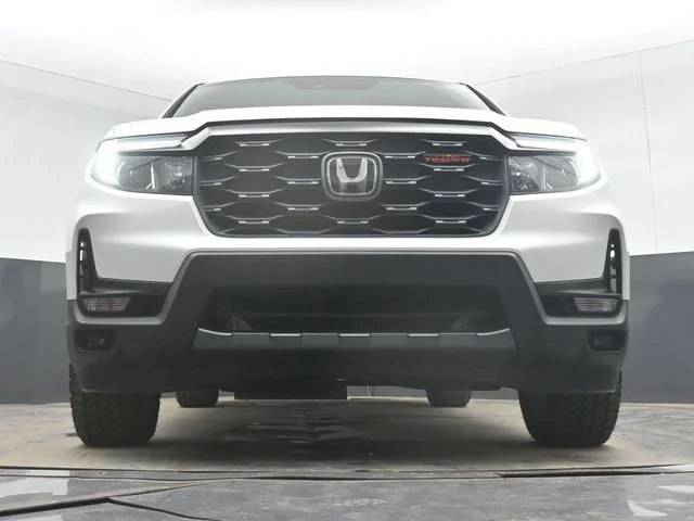 Certified Used 2026 Platinum White Pearl Honda TrailSport image 42