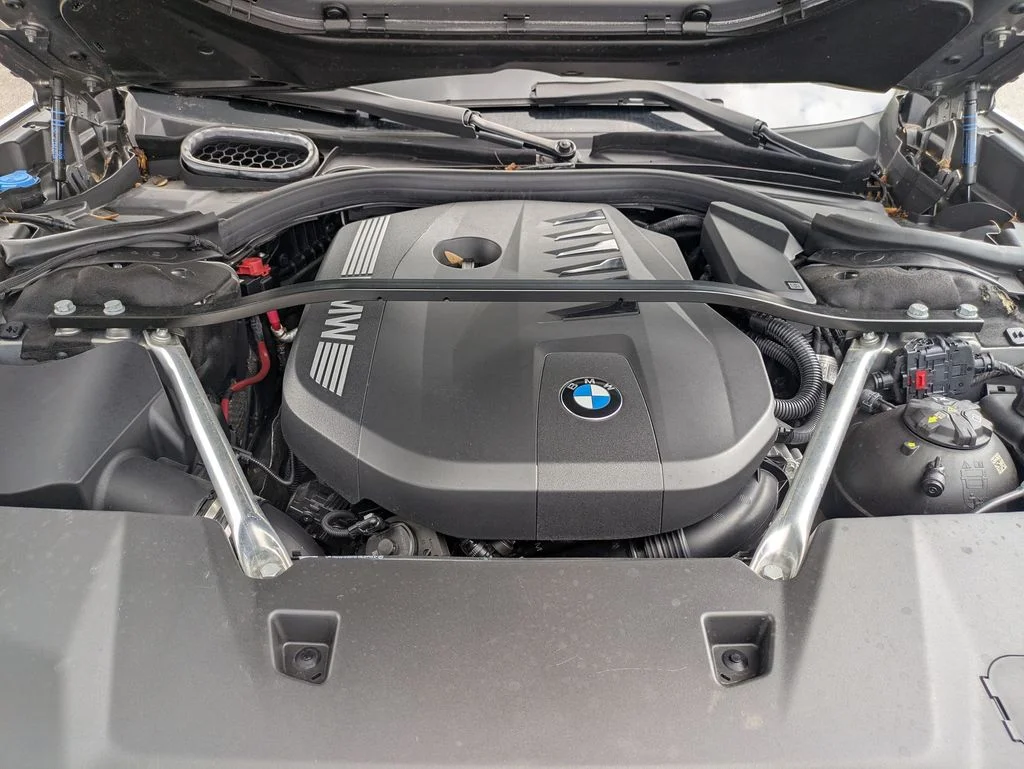 Used 2023 Gray BMW 740i image 10