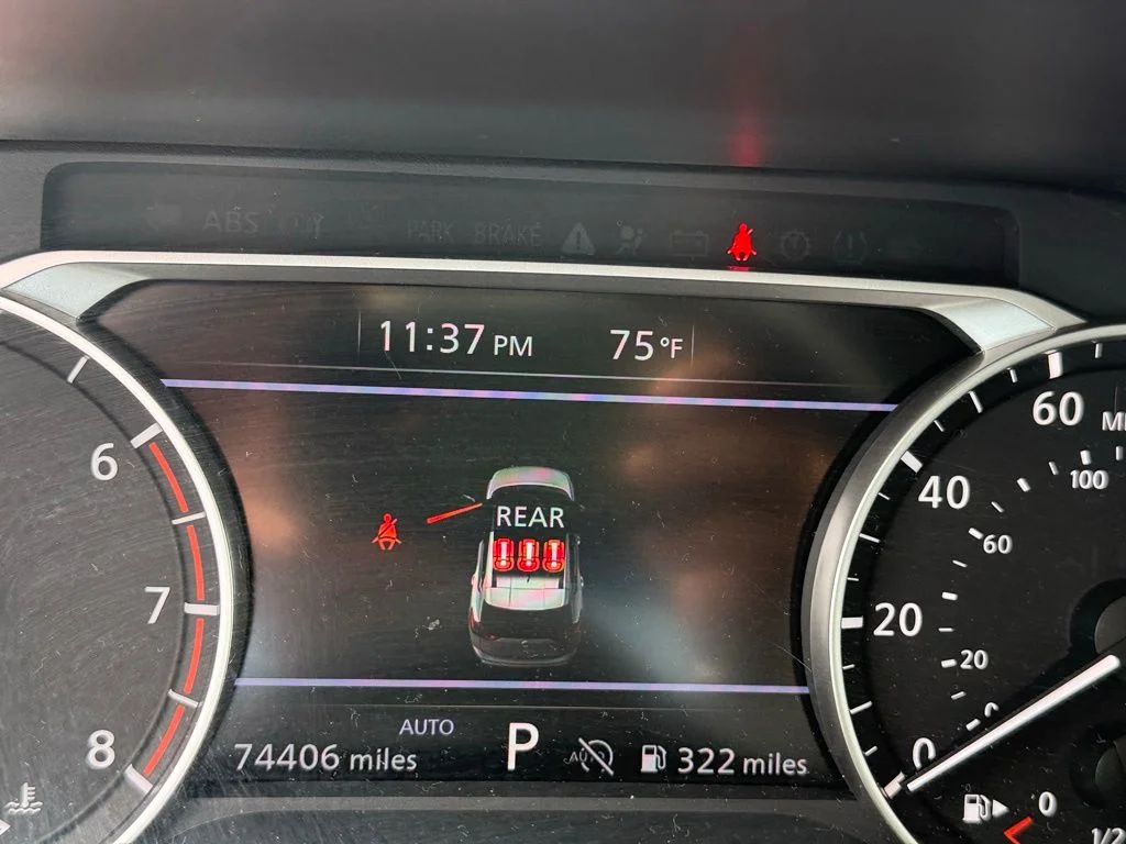 Used 2024 Silver Nissan S image 35