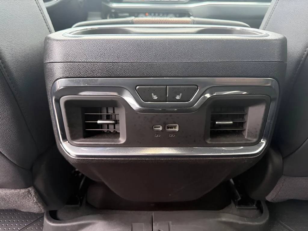 Used 2025 Black Chevrolet High Country image 28