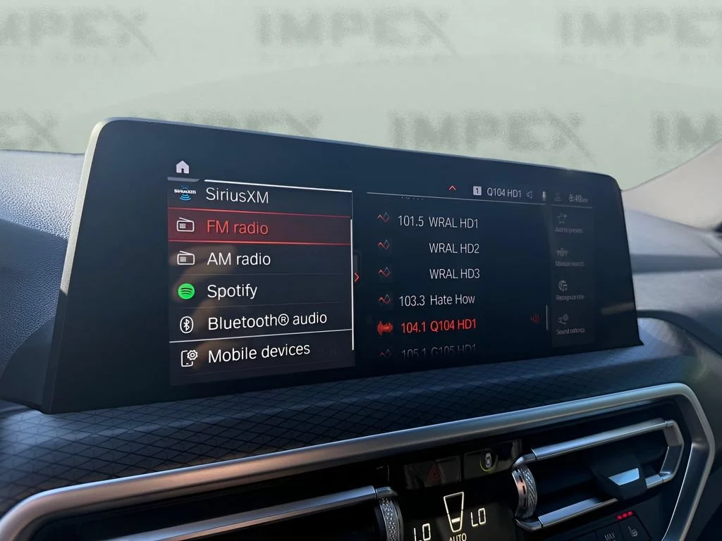 Used 2023  BMW xDrive30i image 13