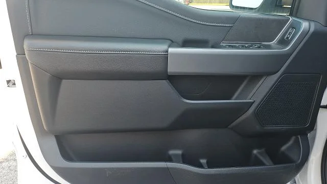 New 2026 Oxford White Ford XLT 4WD image 34