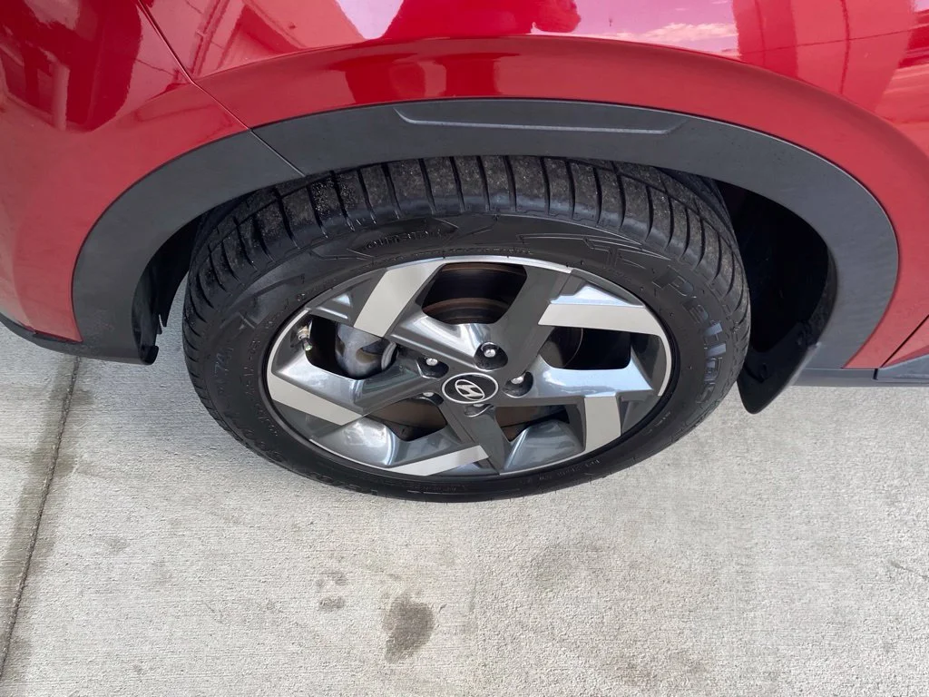 Used 2022 Red Hyundai Limited image 17