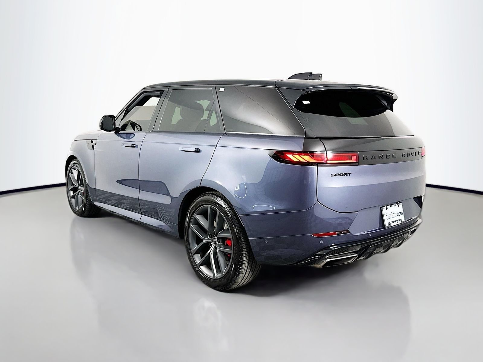 Used 2024 Varesine Blue Metallic Land Rover Dynamic SE image 5