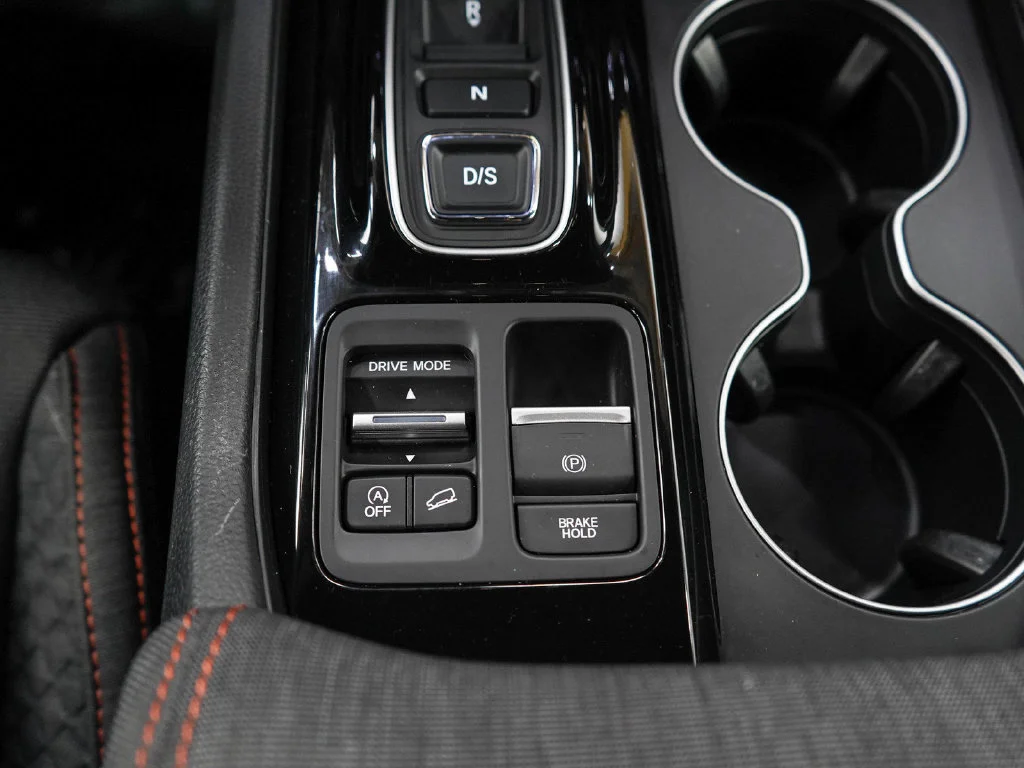 Used 2025 Crystal Black Pearl Honda 5D WAGON SPORT 4WD image 24