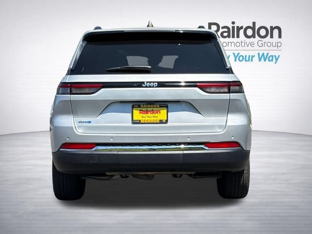 Used 2024 Silver Zynith Jeep 4xe image 5