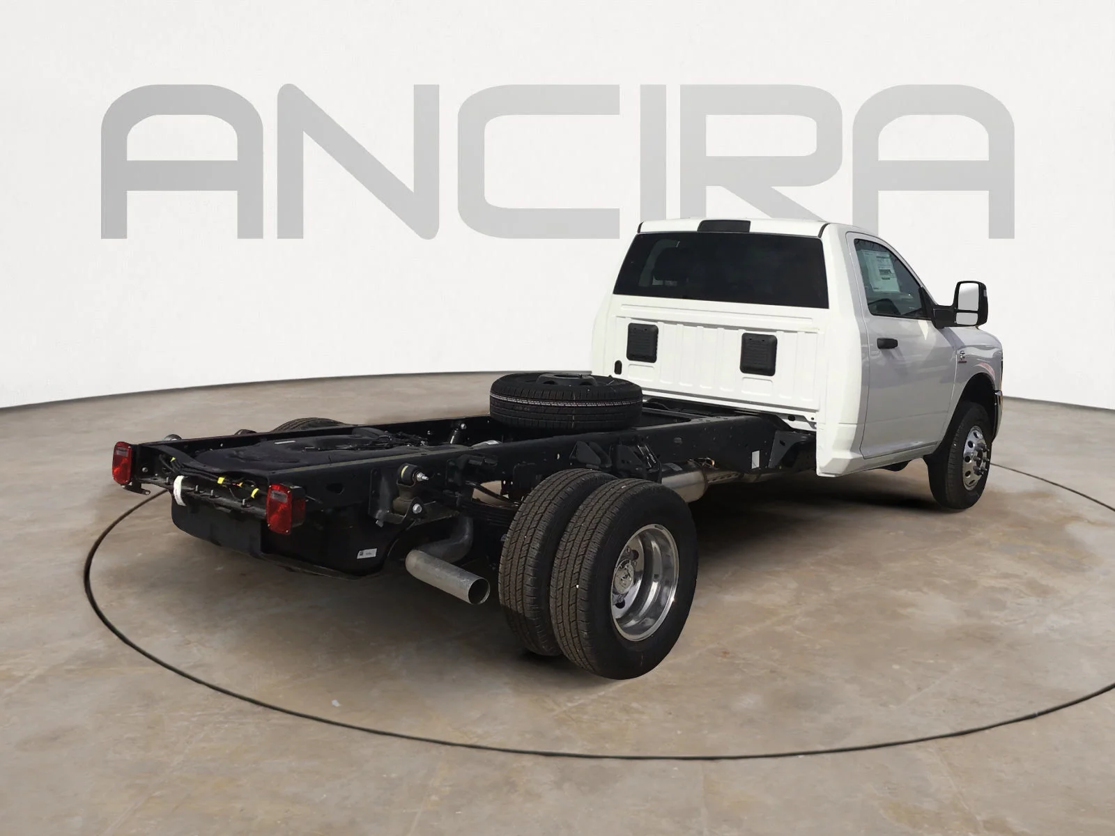 2026 RAM 3500 Chassis Tradesman - Photo 10
