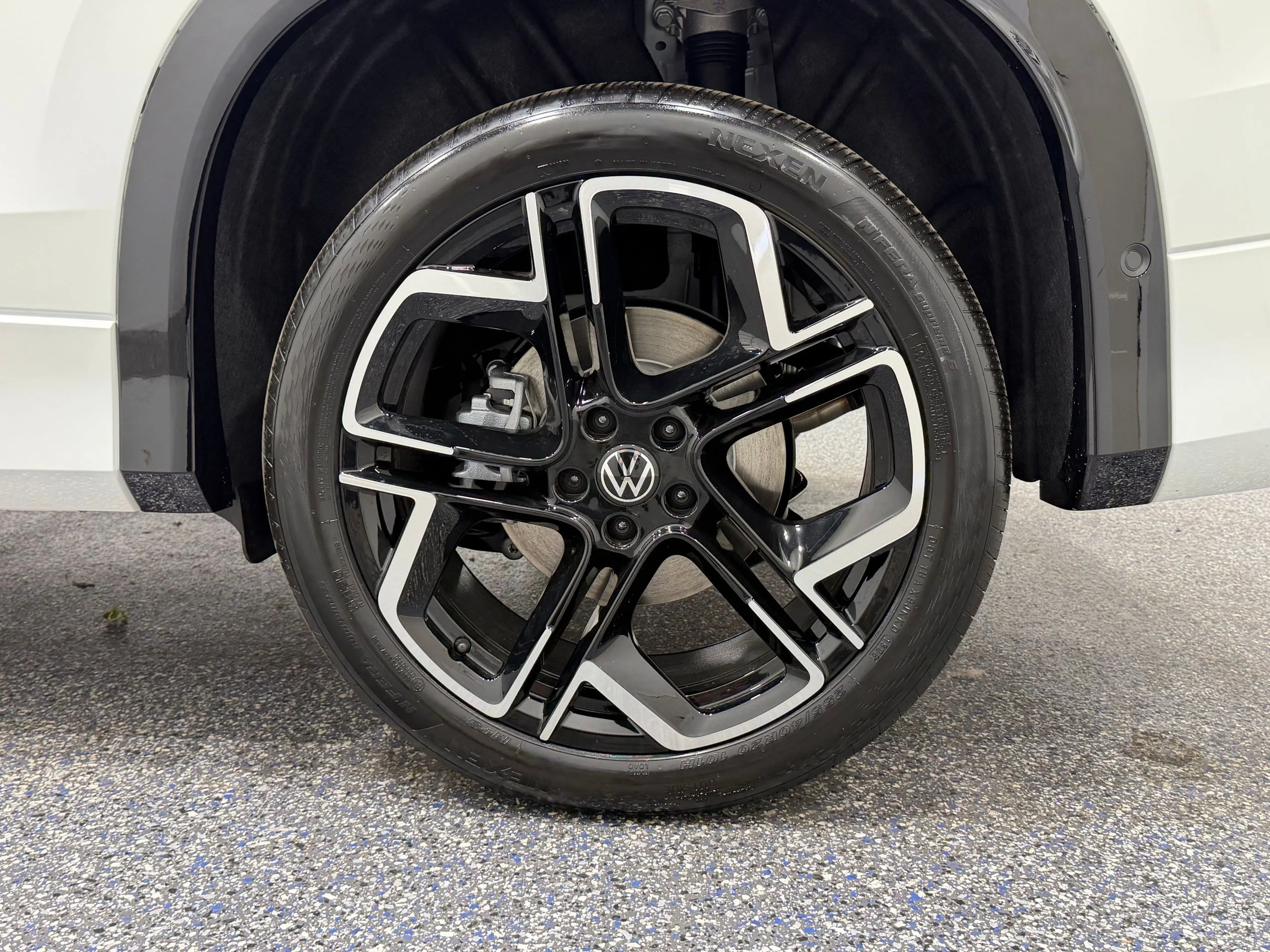 New 2026 White Volkswagen SEL R-Line Turbo image 14