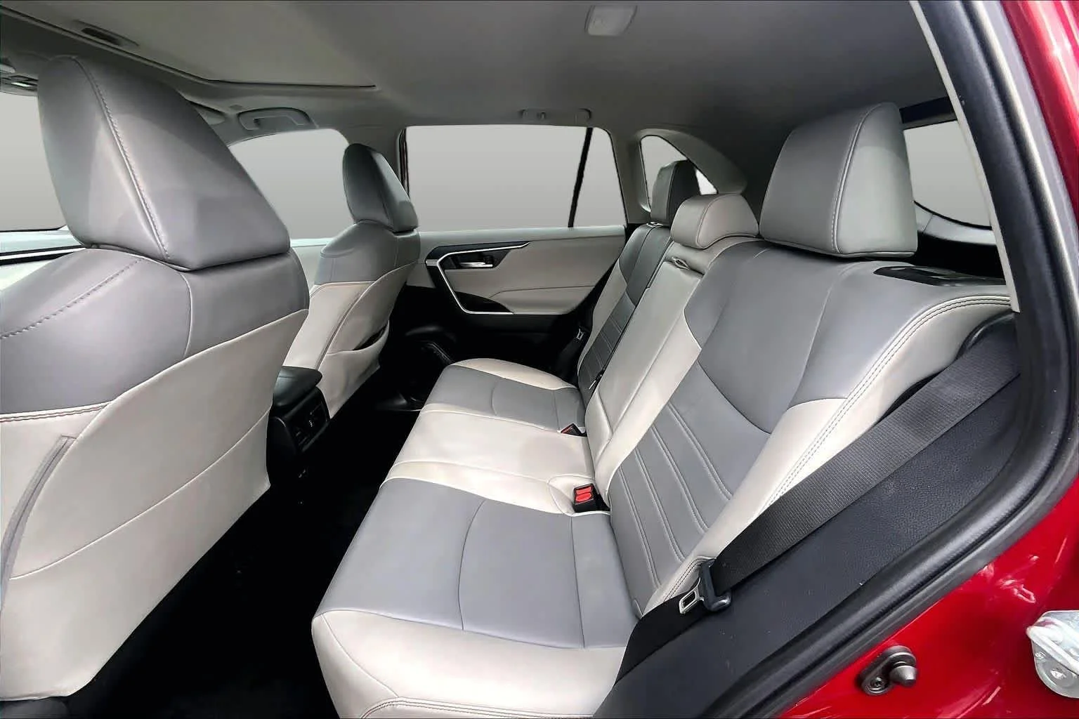 Used 2023 Ruby Flare Pearl Toyota XLE Premium image 20