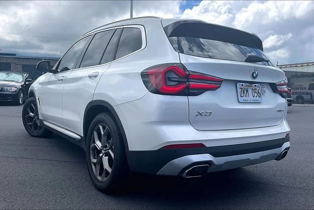 Certified Used 2022 Mineral White Metallic BMW xDrive30i image 4