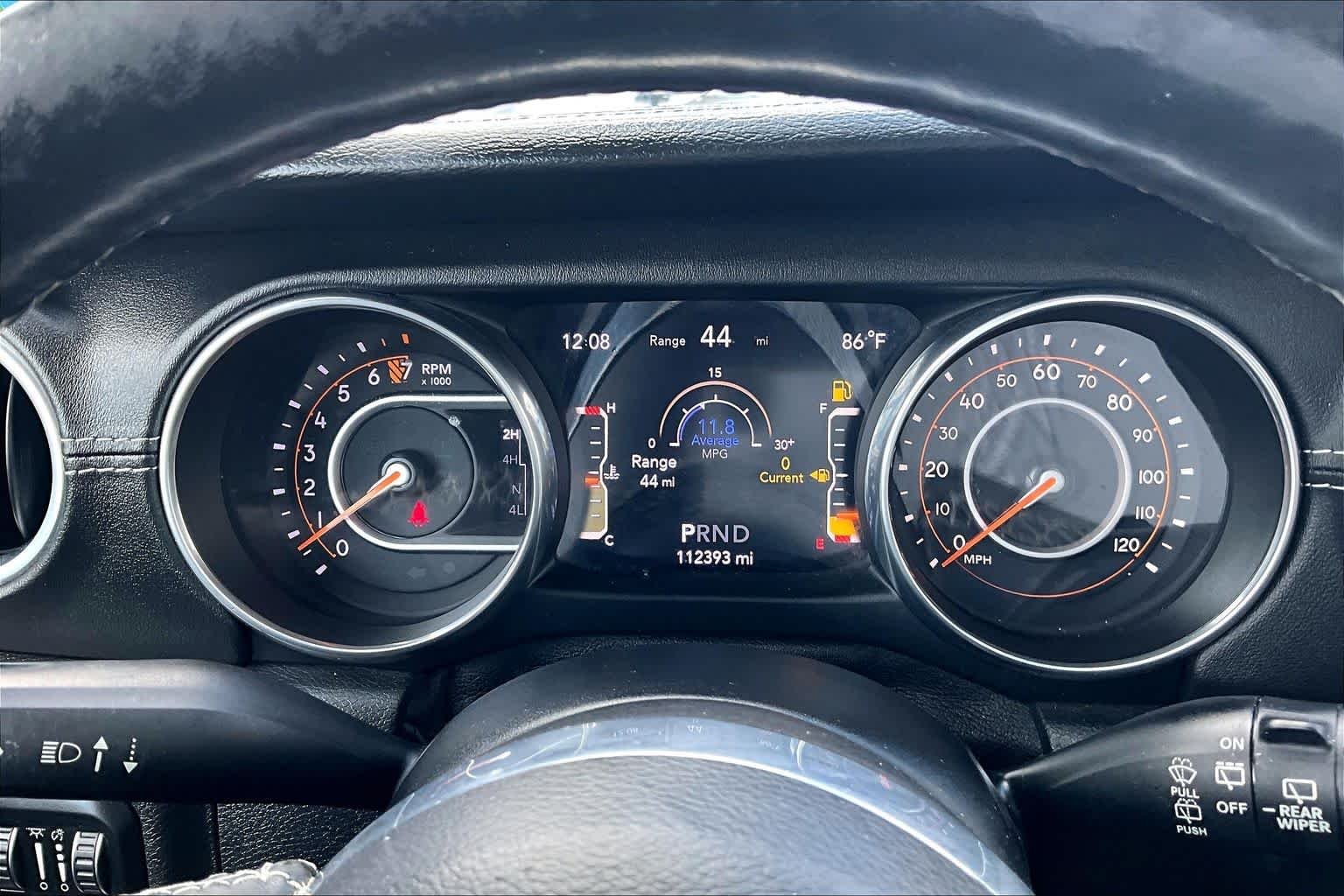 Used 2018 Granite Crystal Metallic Clearcoat Jeep Sahara image 25