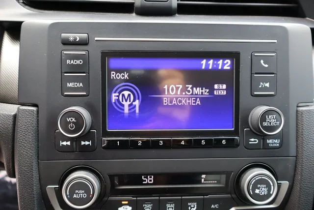 Used 2019 Modern Steel Metallic Honda LX image 36