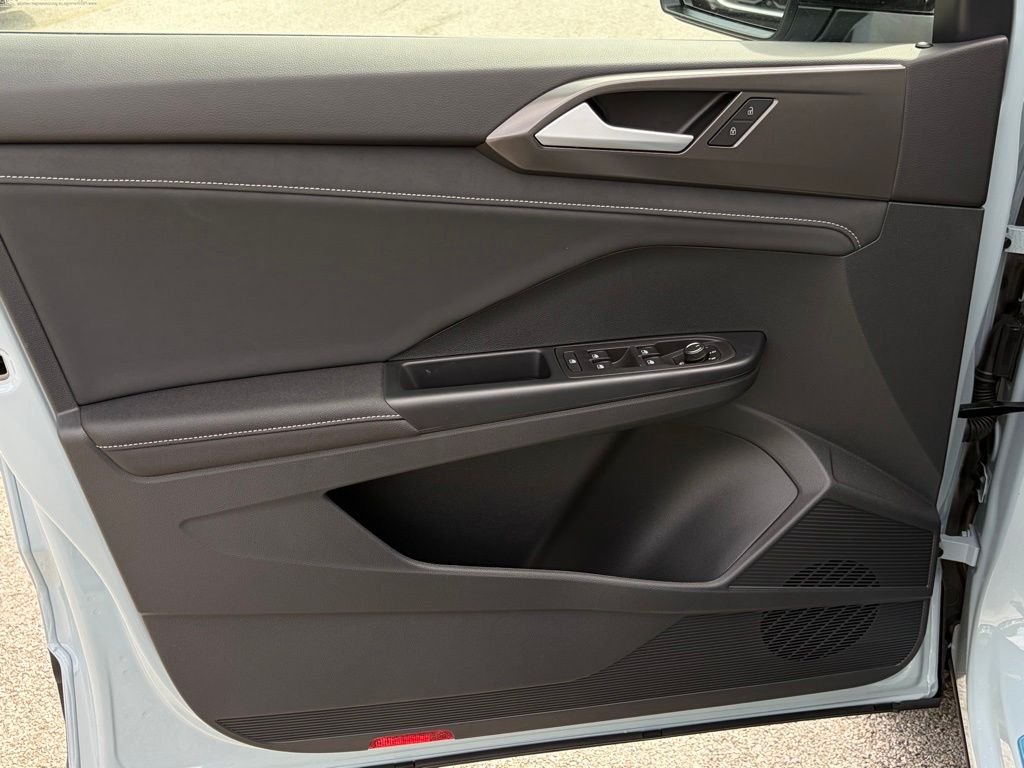 New 2026 Monument Gray W/Deep Black Roof Volkswagen 1.5T SE Black image 13