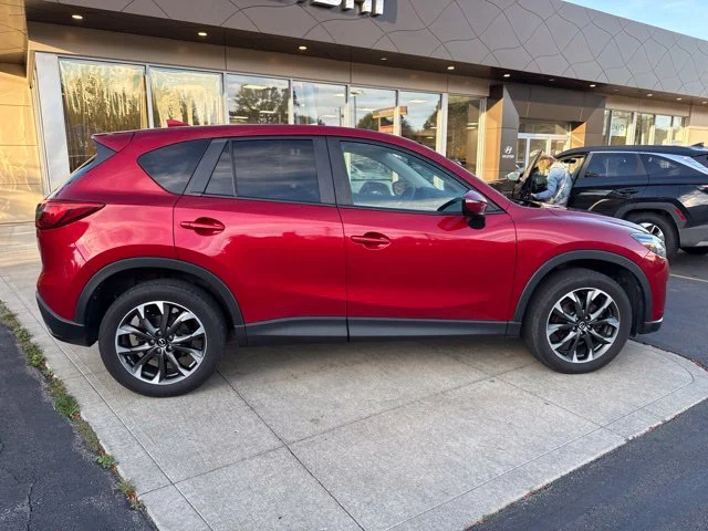 Used 2016 Red Mazda Grand Touring image 21