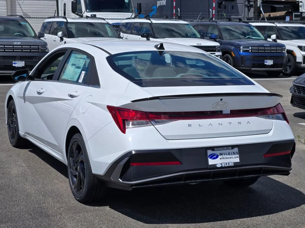 New 2026 White Hyundai SEL Sport image 12