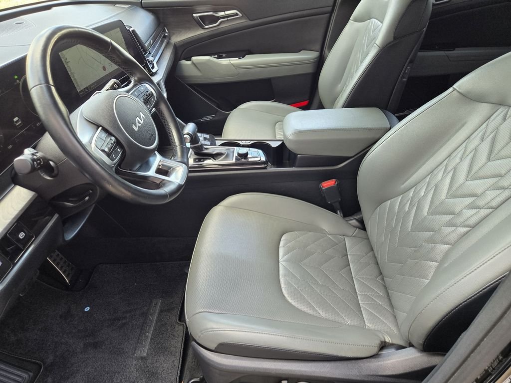 Used 2023 Black Kia X-Pro image 9
