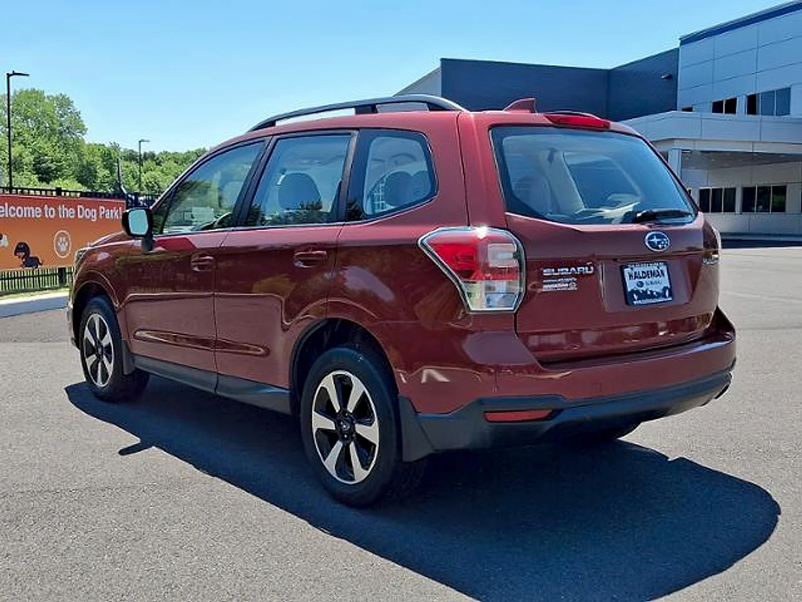 Used 2018 Venetian Red Pearl Subaru 2.5i image 5