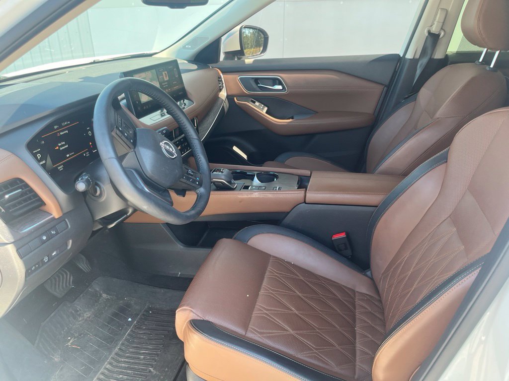 Certified Used 2025 White Nissan Platinum image 11