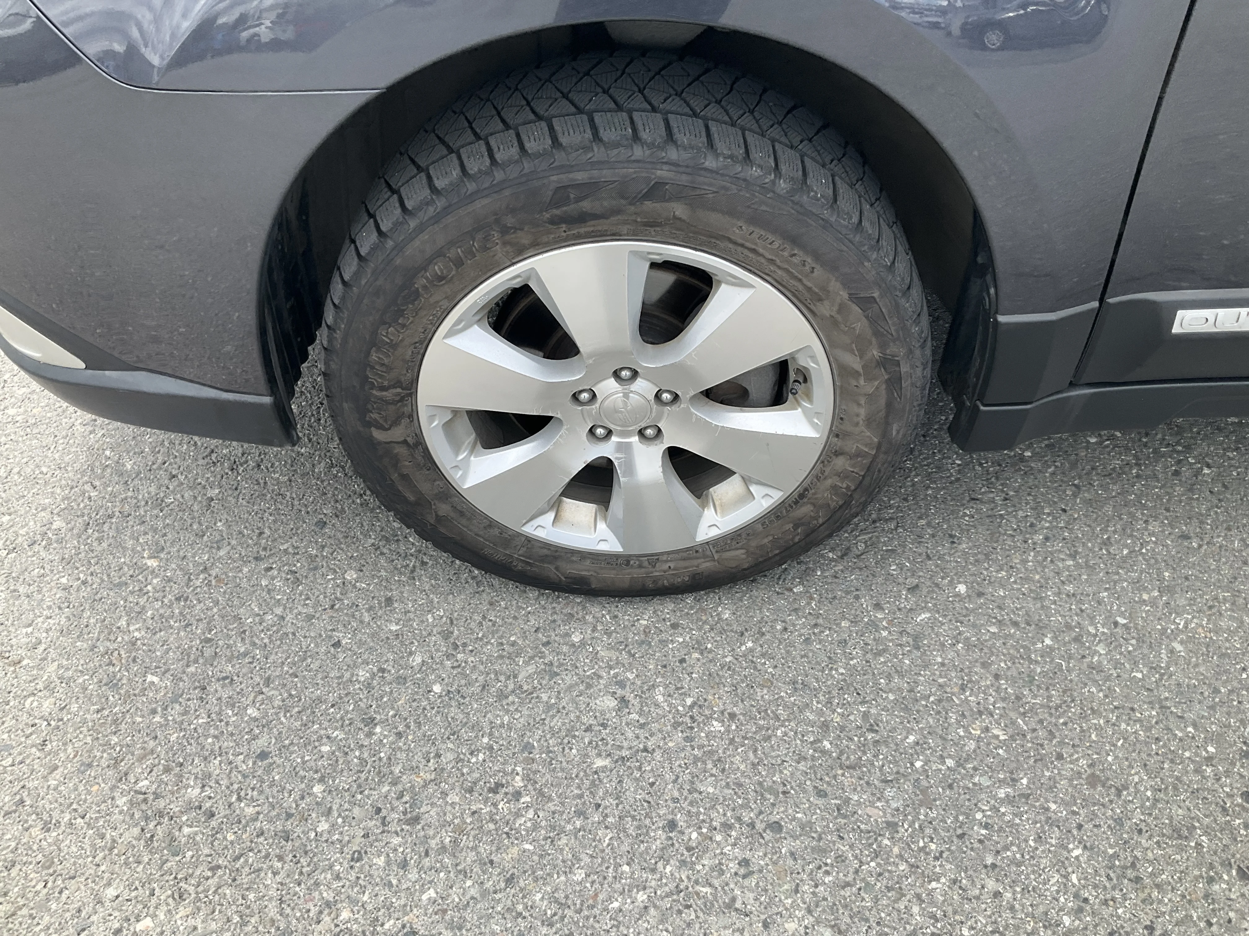 Used 2012 Gray Subaru 3.6R Prem image 5
