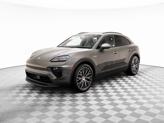 2025 Porsche Macan Electric 4