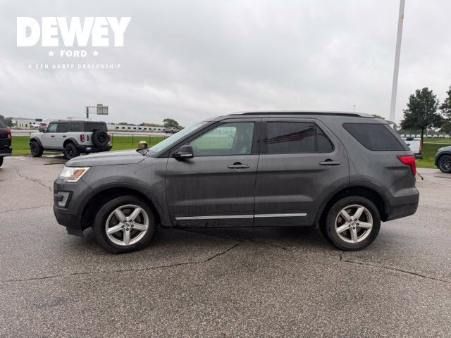 Used 2017 Magnetic Ford XLT image 7