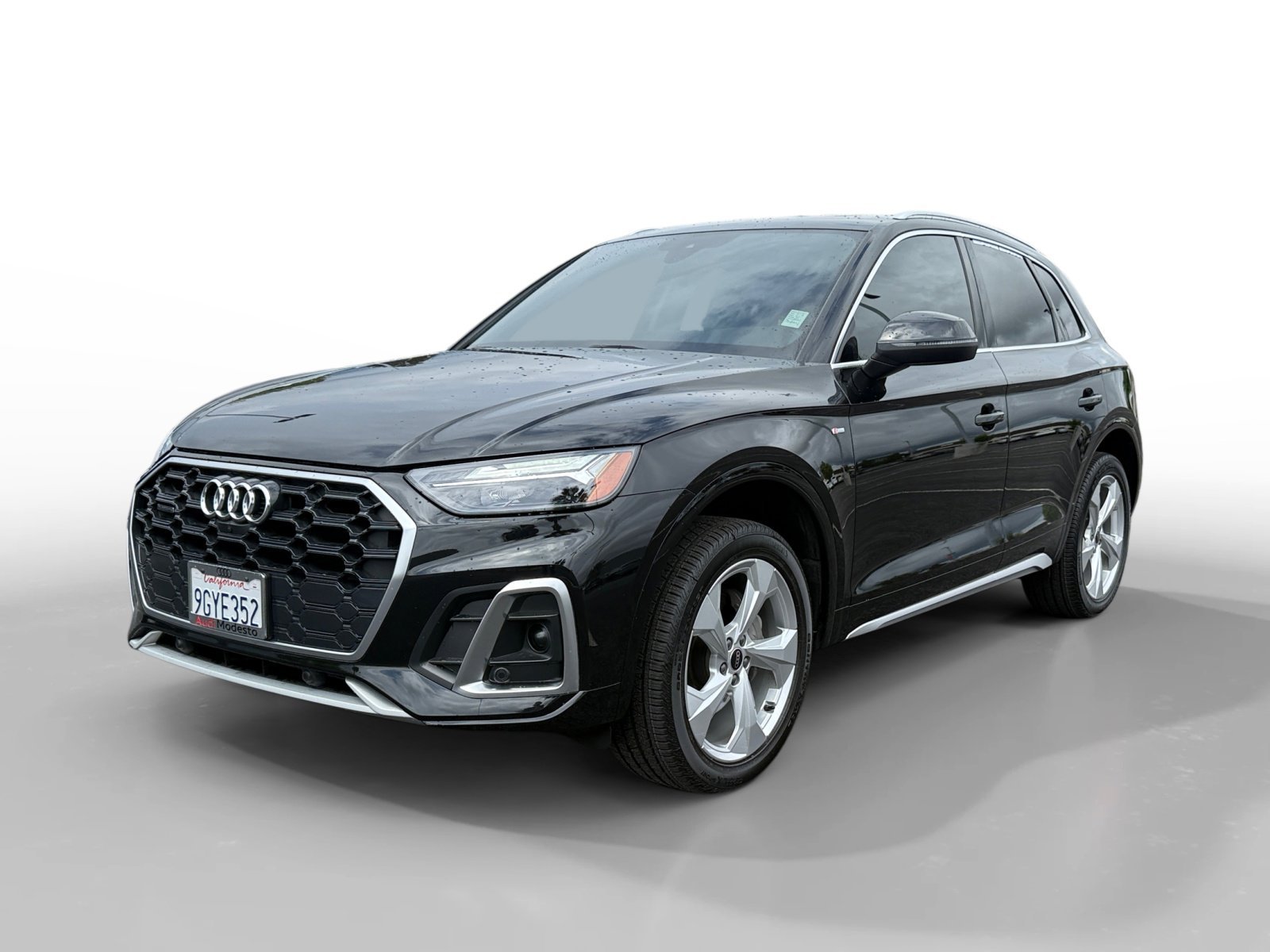 Used 2023 Black Metallic Audi 45 S line Premium image 1