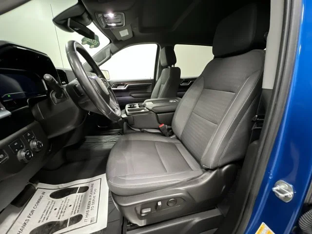 2022 Chevrolet Silverado 1500 LT - Photo 19