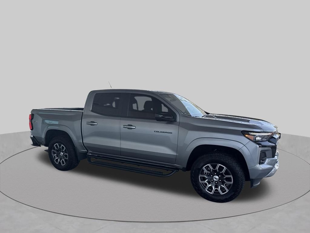 Used 2025 Gray Chevrolet Z71 image 11