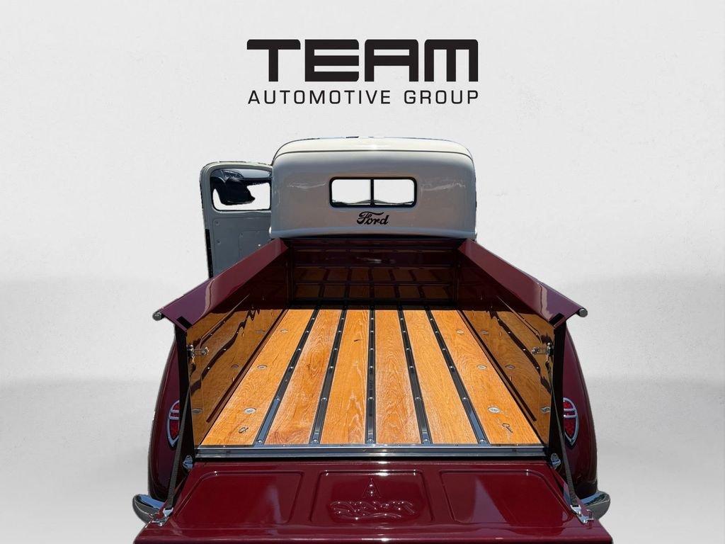 Used 1946 Red Ford F100 image 23