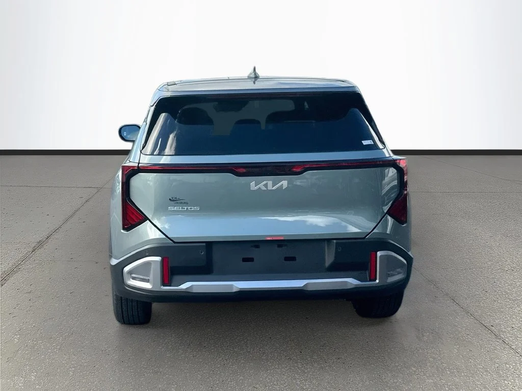 New 2027 Iceberg Green Kia S image 6