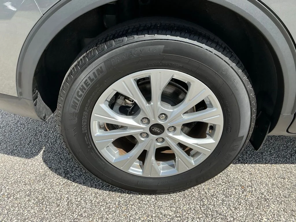 Used 2025 Gray Ford Active image 16