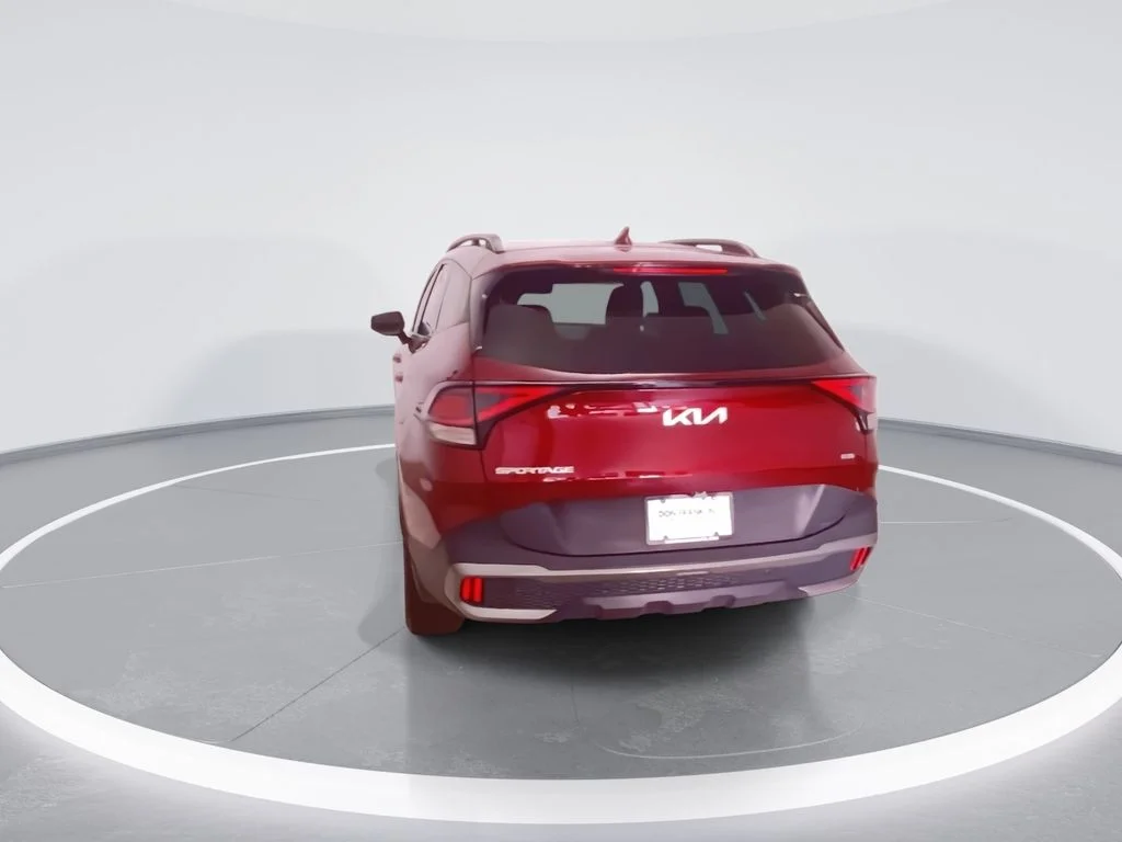 Used 2023 Red Kia X-Line image 2