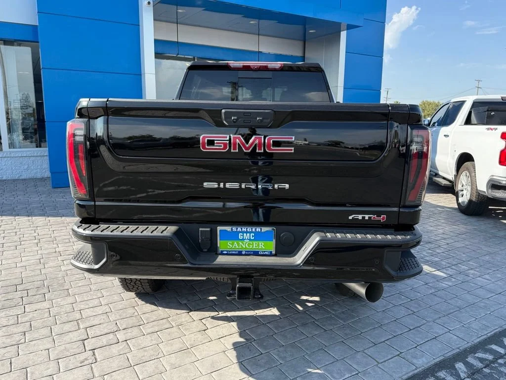 New 2026 Onyx Black GMC AT4 image 9