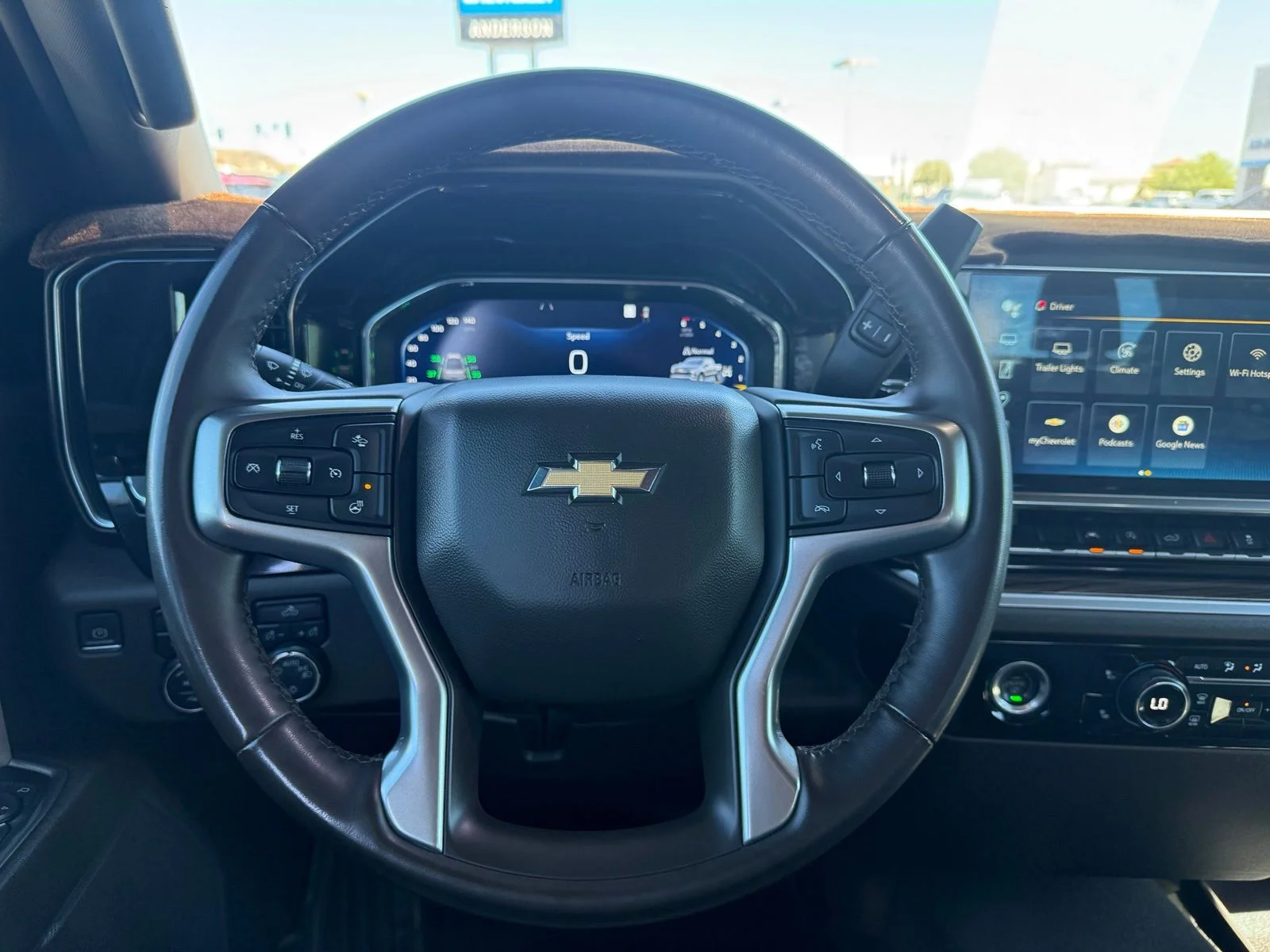 2023 Chevrolet Silverado 1500 LT - Photo 18