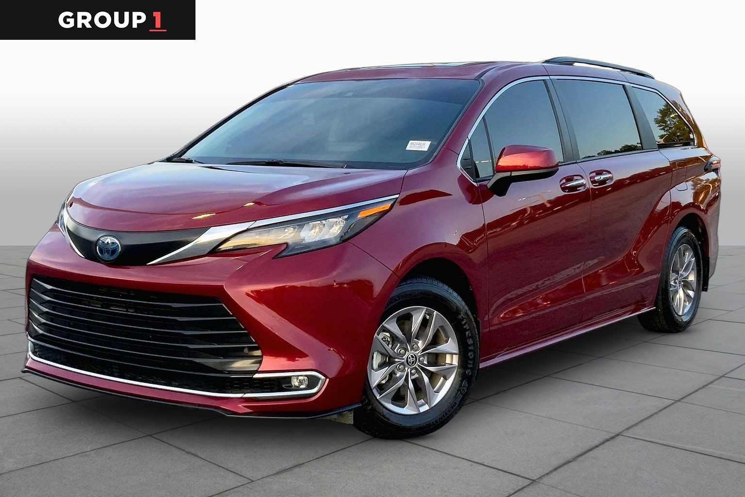 2024 Toyota Sienna XLE