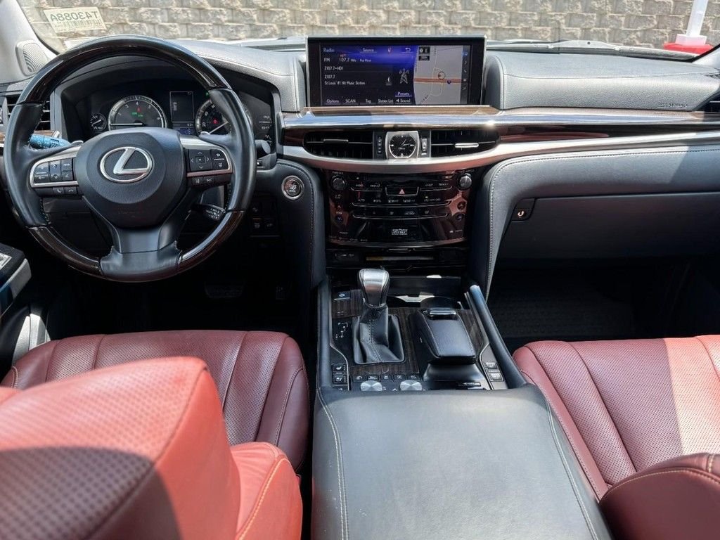 Used 2019 White Lexus 570 image 16