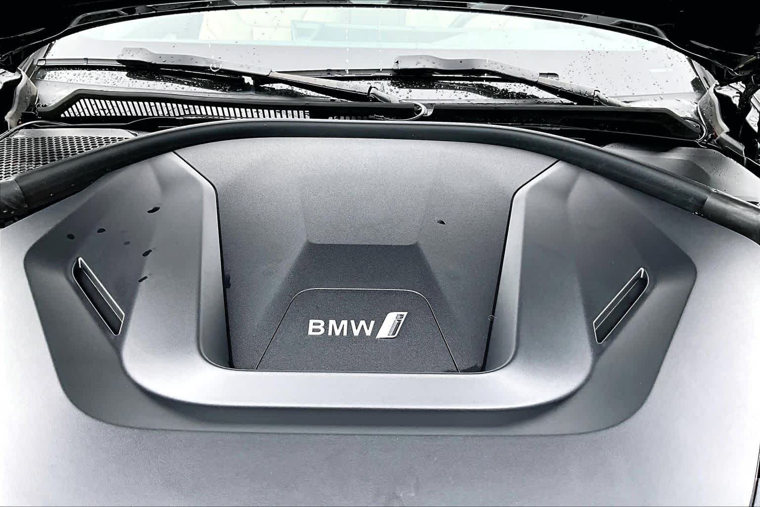Used 2023 Jet Black BMW eDrive35 image 31