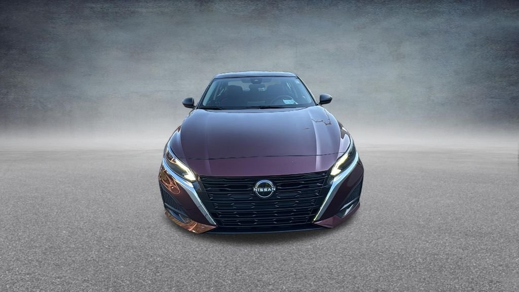 Used 2025 Garnet Pearl Nissan 2.5 SV image 7