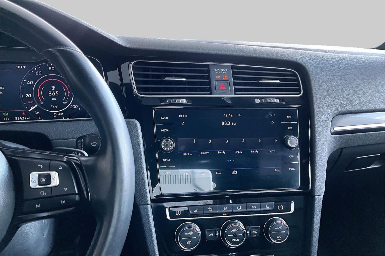 Pre-Owned 2018 Volkswagen Golf R